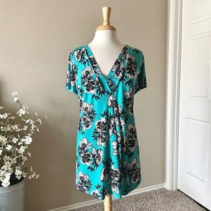 V-Neck Blouse | Cap Sleeves | Black & White Floral on Teal | Lane Bryant 26/28